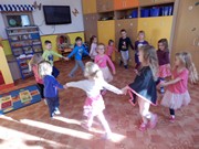 Hrajeme si, cvičíme a tancujeme ve školce